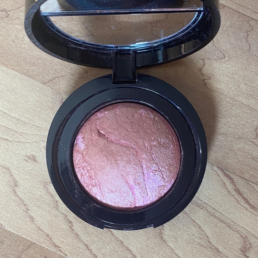 Laura Geller Shimmering Pink Grapefruit Blush
